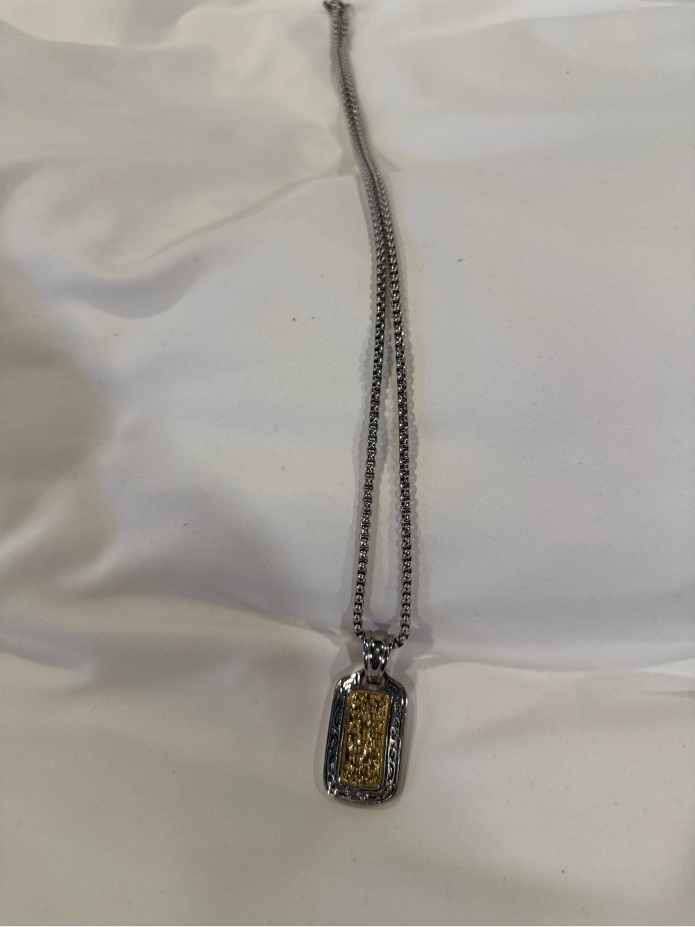 Men’s European Two-Tone Pendant Necklace | Silver-Tone Statement Necklace